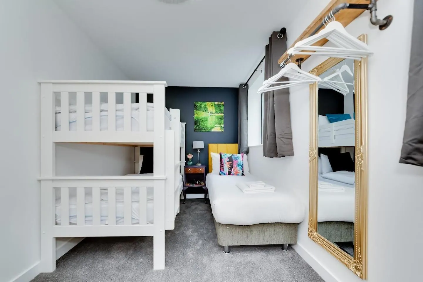 Brighton \'Belle\' - Gorgeous North Laines House! contacts